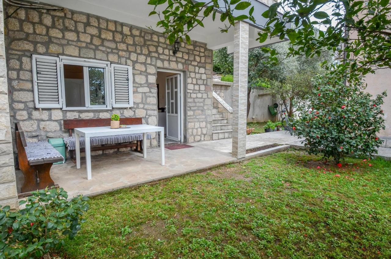 Modern Seaside Escape - Stunning Sea View - Private & Stylish Apartment Kotor Exterior photo