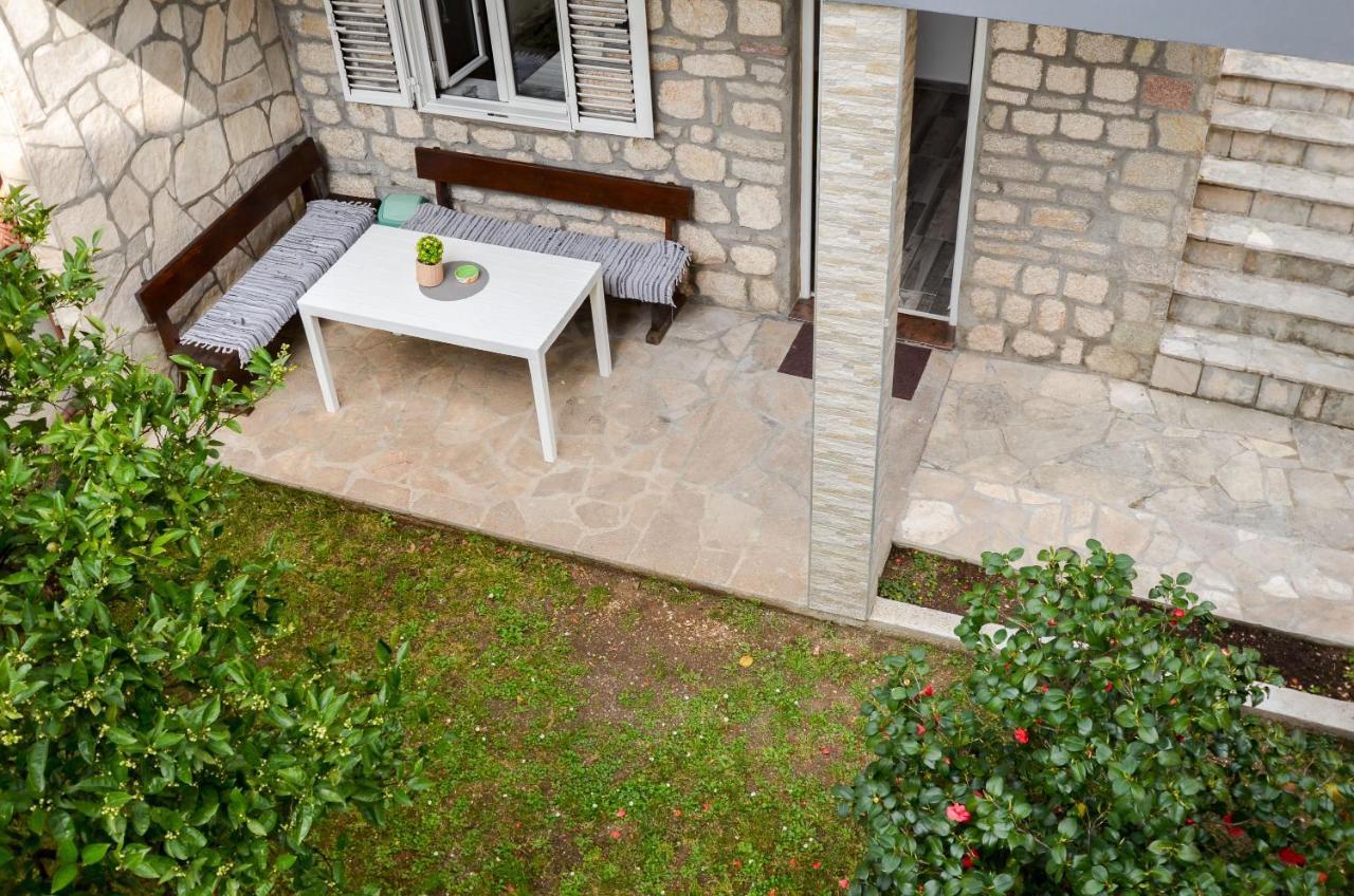 Modern Seaside Escape - Stunning Sea View - Private & Stylish Apartment Kotor Exterior photo