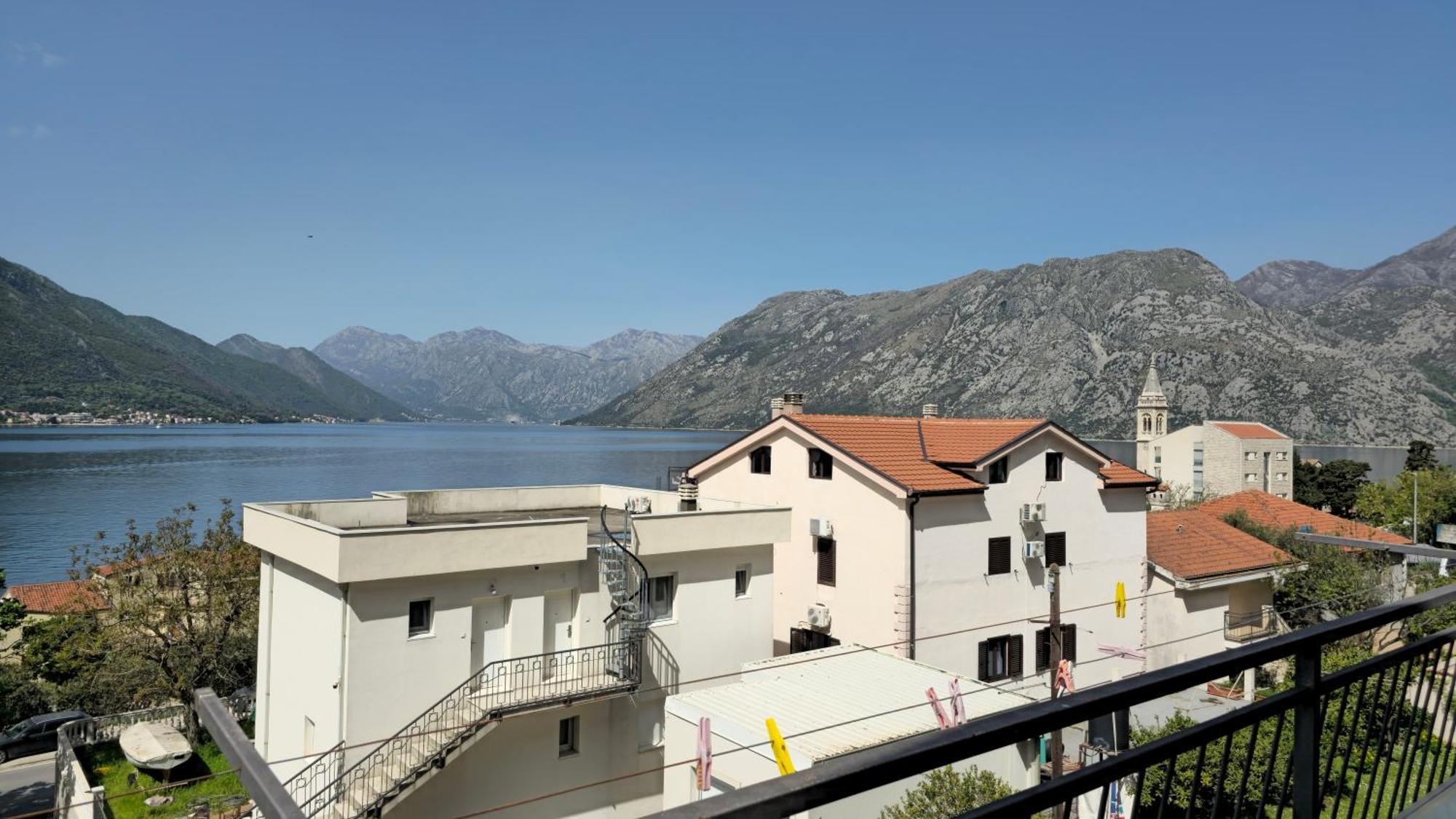 Modern Seaside Escape - Stunning Sea View - Private & Stylish Apartment Kotor Exterior photo
