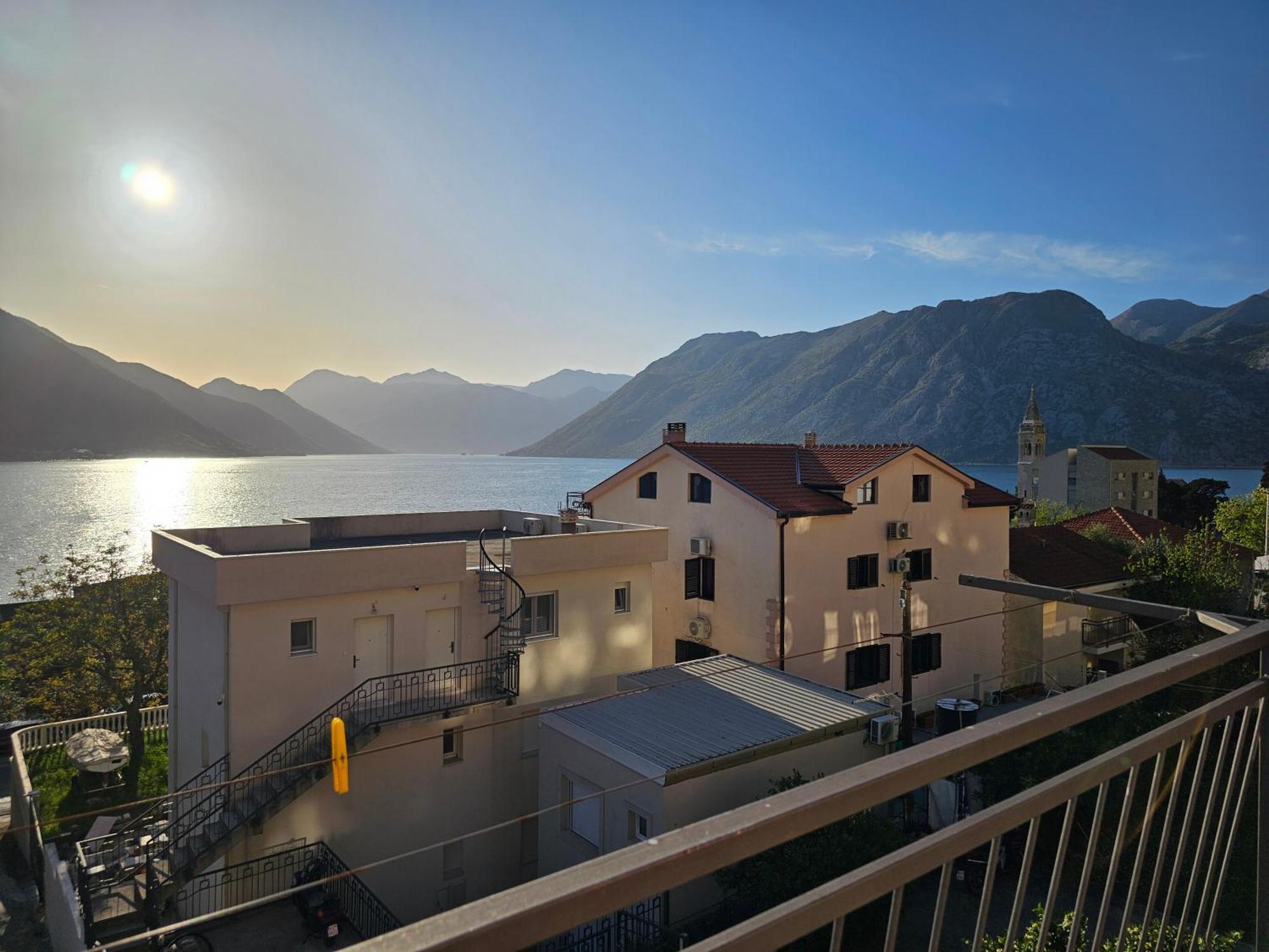 Modern Seaside Escape - Stunning Sea View - Private & Stylish Apartment Kotor Exterior photo